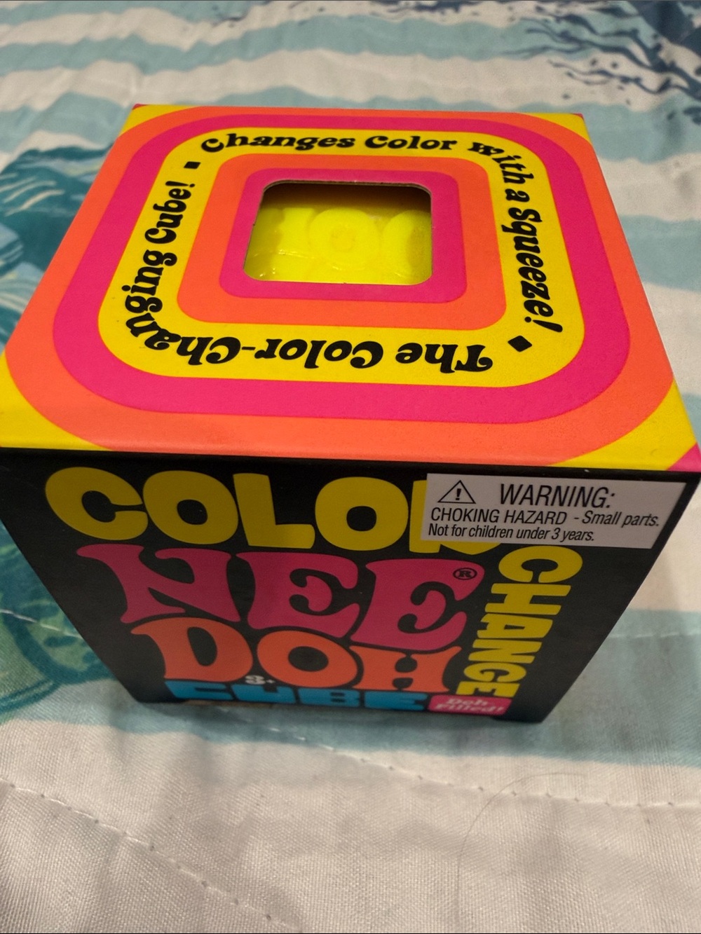 Color Change Cube Toy - Yellow